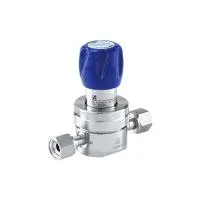 Регулятор AMFLO UHP AU22 Материал: Код S (Body-SUS316L VAR; Poppet, Nozzle, Gland-SUS316L; Diaphragm-Hastelloy®C-22; Seat: PCTFE); Поверхность 0.25 um; 2х портовый, вх. давл. 20.6 бар, CV-1.1